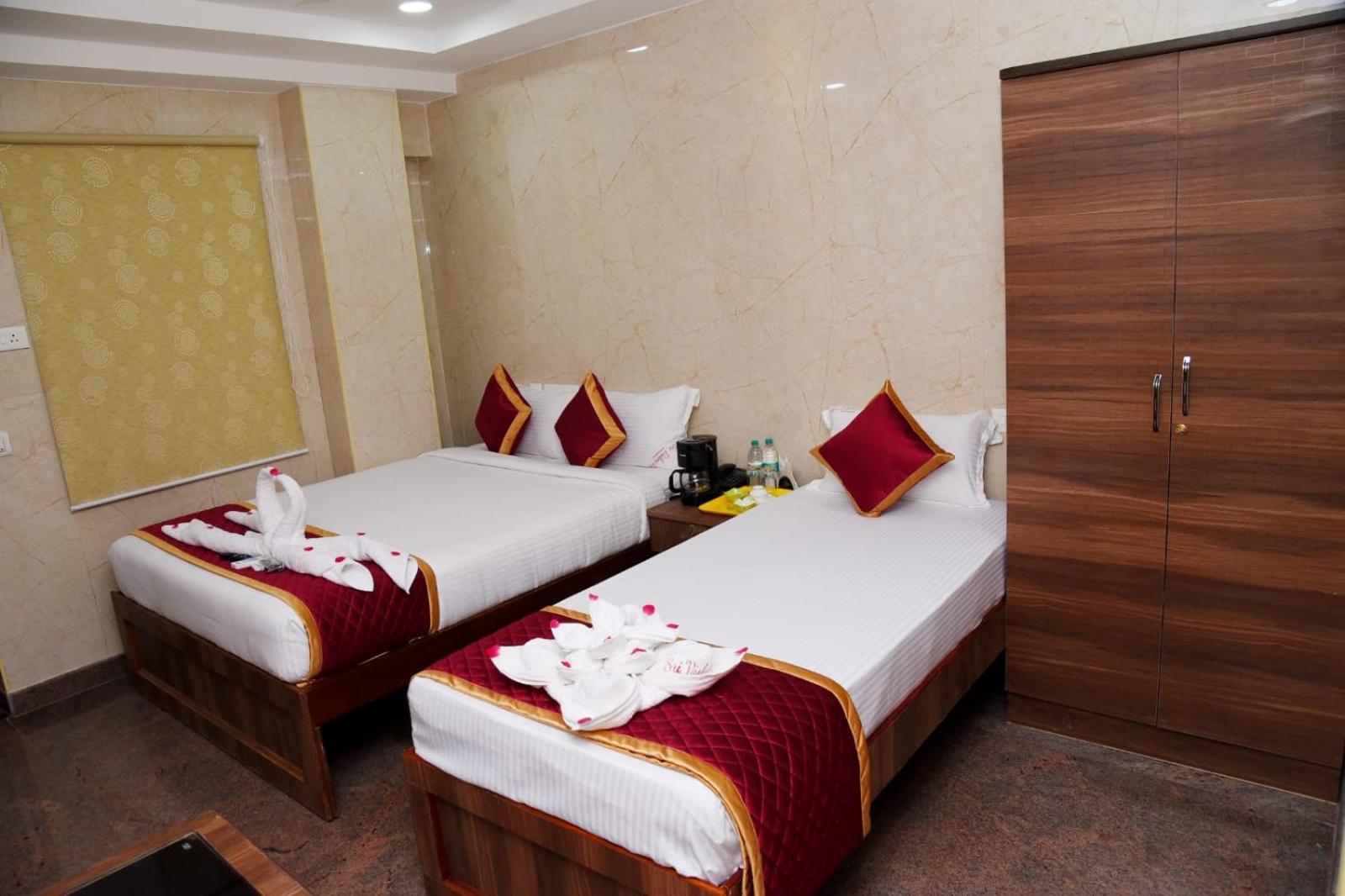 Sri Vishnu Residency Hotel Sriperumbudur ภายนอก รูปภาพ